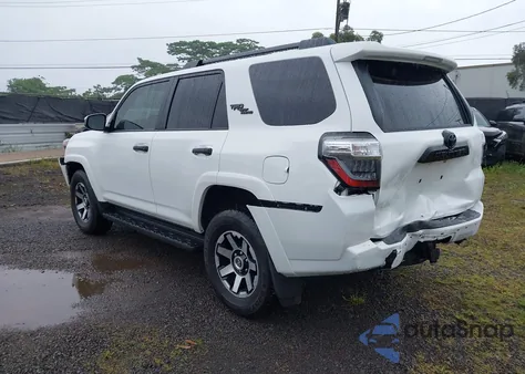 2023 Toyota 4Runner Trd Off Road z USA, uszkodzony, nr VIN JTEPU5JR0P6128657
